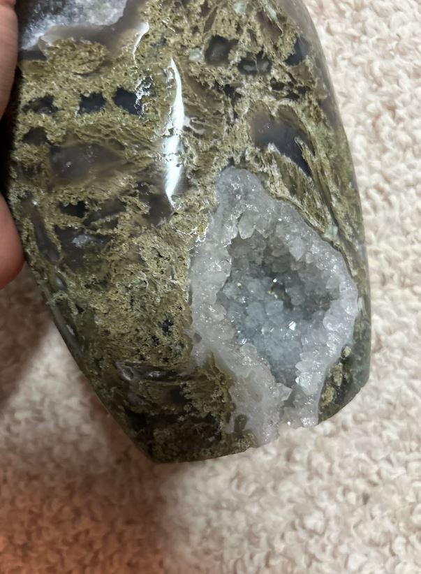 Moss agate freeform 2.754kg - Imperfect