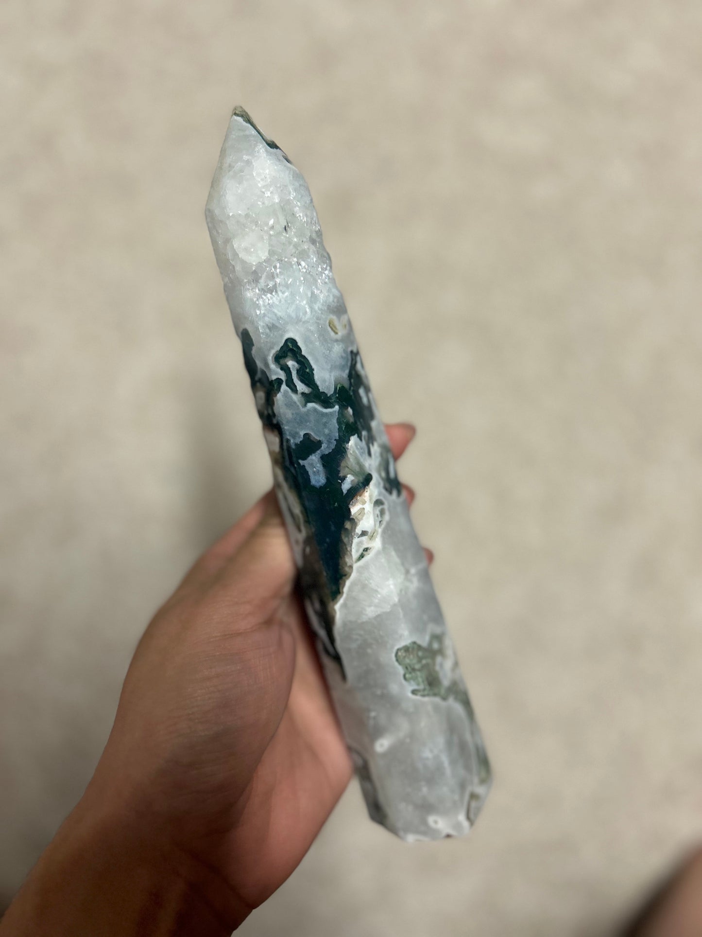 Druzy Moss Agate Tower 488g