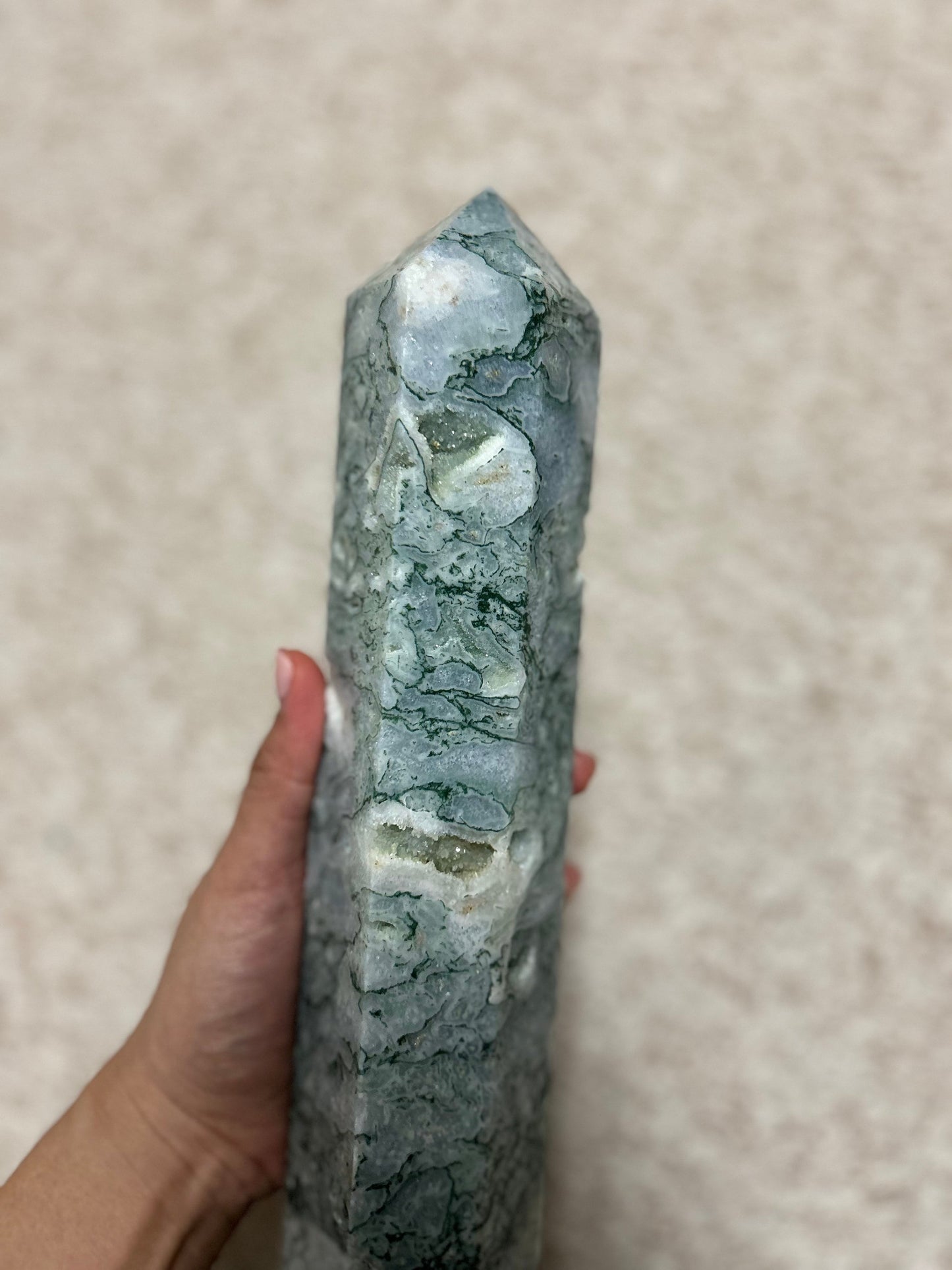 XL 1.949kg Druzy Moss Agate Tower 31cm tall